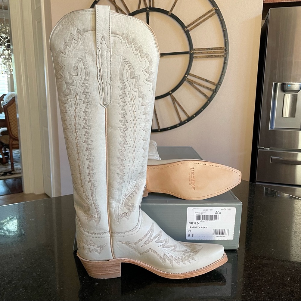 NIB Women’s Lucchese Priscilla Boots Size 8 Glitz Cream